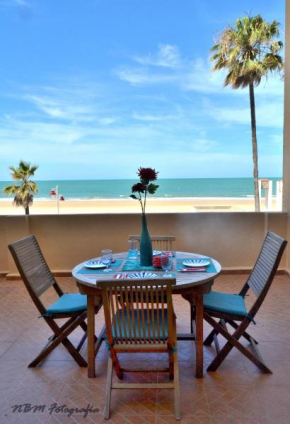 AMAZING FRONTAL BEACH APARTMENT